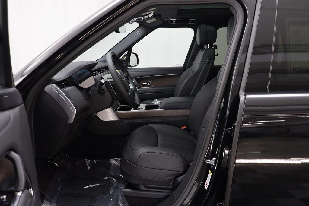 new 2025 Land Rover Range Rover car, priced at $118,570