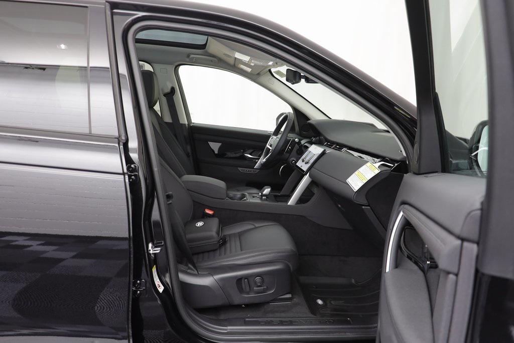 new 2025 Land Rover Discovery Sport car, priced at $55,558