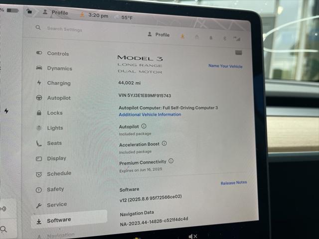 used 2021 Tesla Model 3 car, priced at $25,997