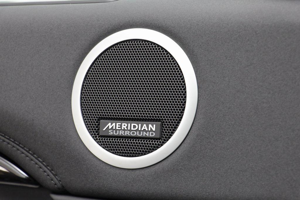 new 2025 Land Rover Discovery car, priced at $70,193