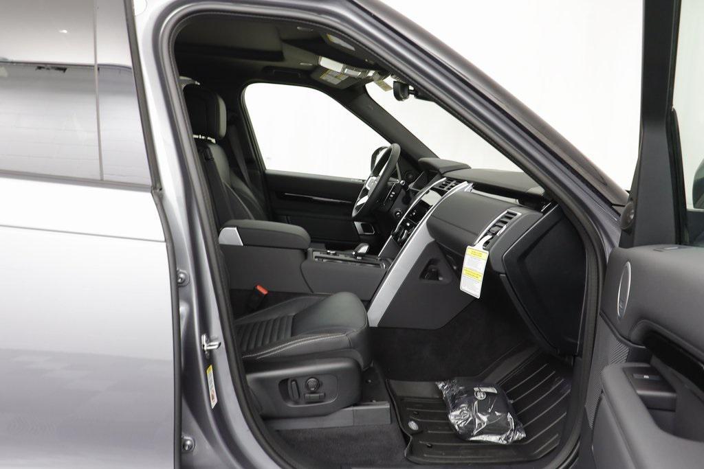 new 2025 Land Rover Discovery car, priced at $70,193
