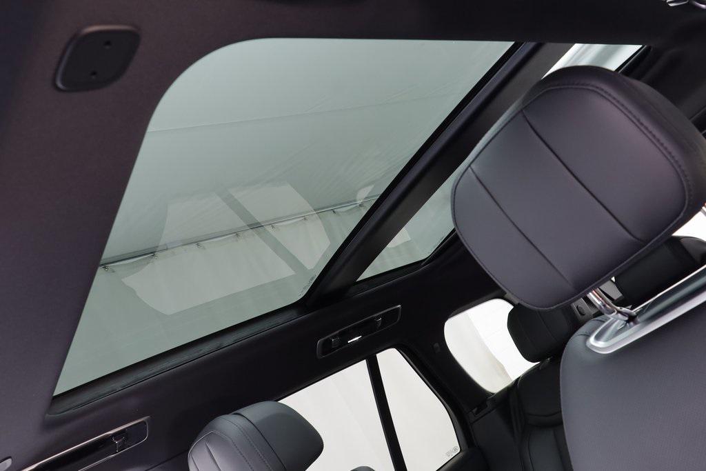 new 2025 Land Rover Range Rover car, priced at $156,285