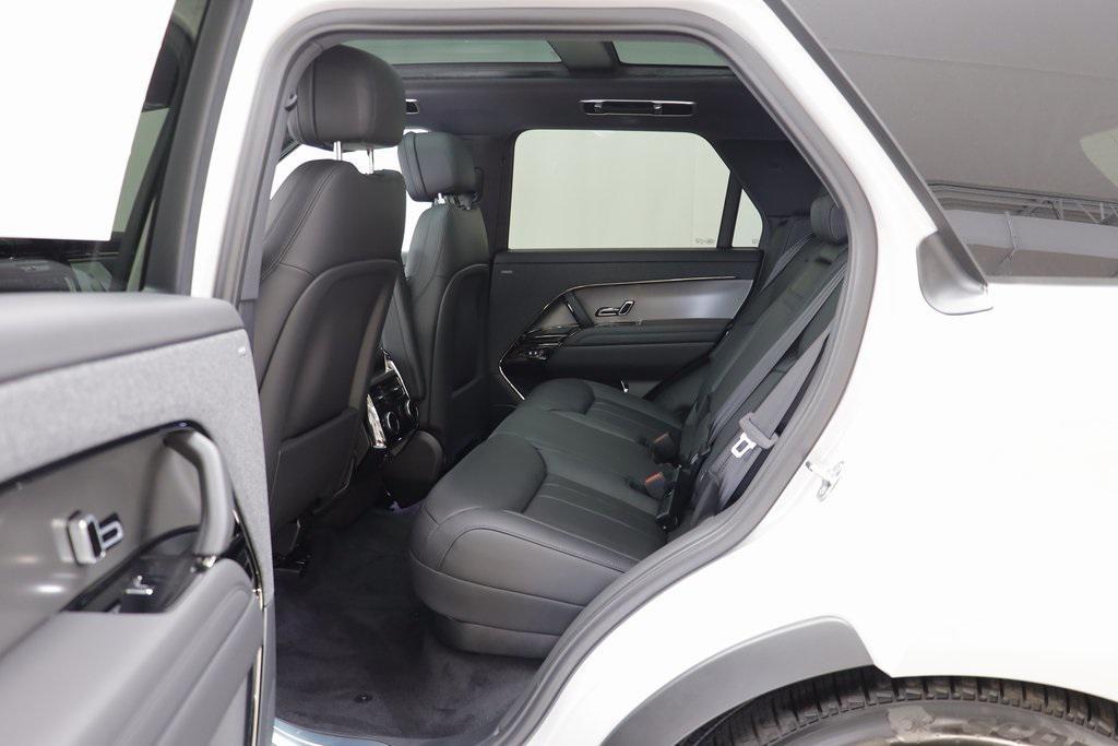 new 2025 Land Rover Range Rover Sport car, priced at $91,215
