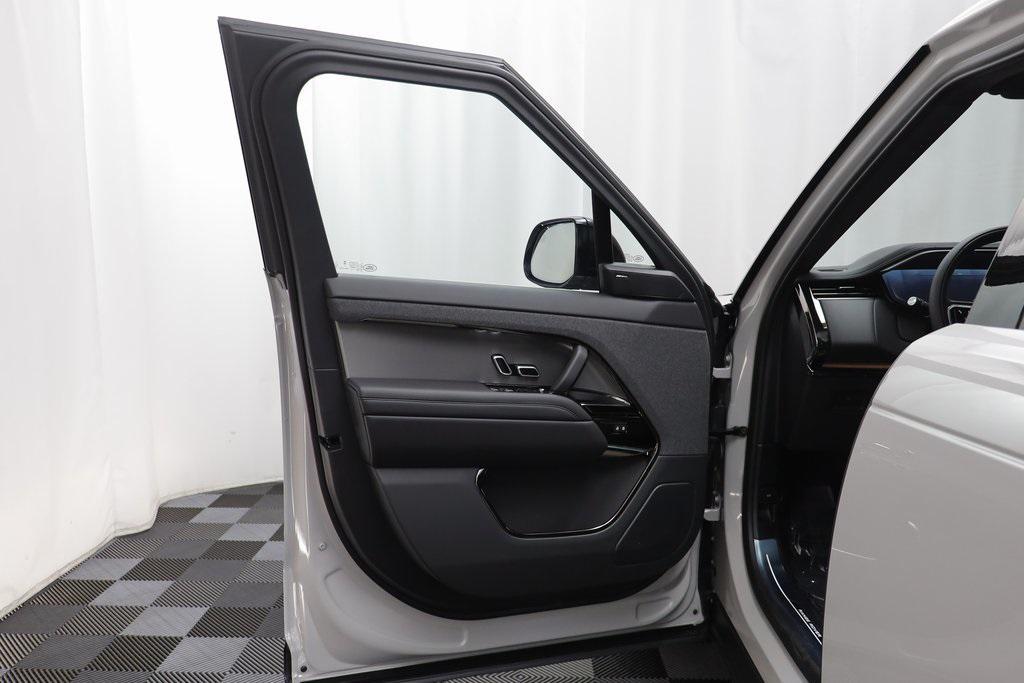 new 2025 Land Rover Range Rover Sport car, priced at $91,215