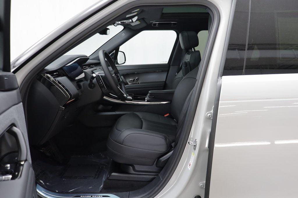 new 2025 Land Rover Range Rover Sport car, priced at $91,215