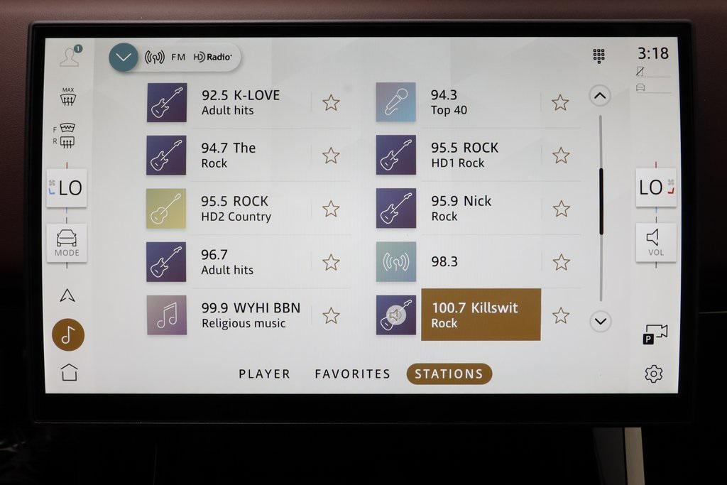 new 2025 Land Rover Range Rover Sport car, priced at $121,450