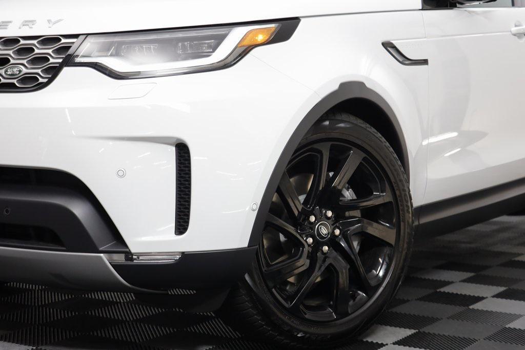 new 2025 Land Rover Discovery car, priced at $69,153