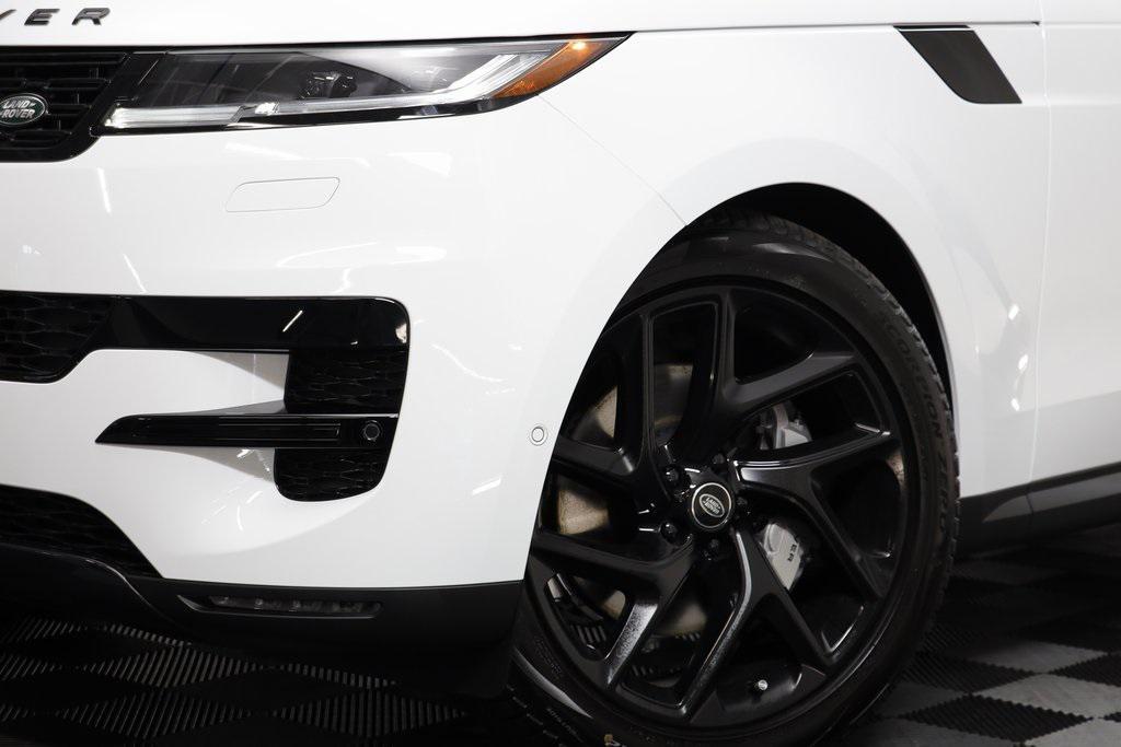 new 2025 Land Rover Range Rover Sport car, priced at $95,985