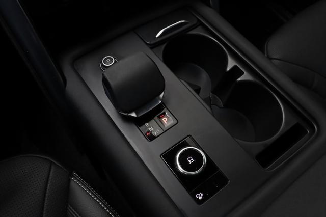 used 2023 Land Rover Discovery car, priced at $36,997