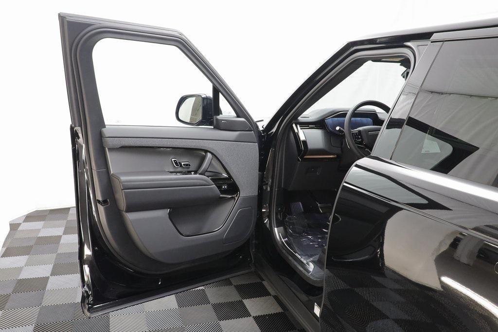 new 2025 Land Rover Range Rover Sport car, priced at $121,715