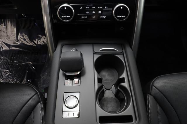 new 2025 Land Rover Discovery car, priced at $70,218