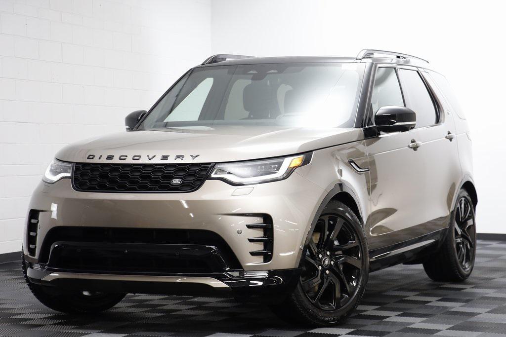 new 2025 Land Rover Discovery car, priced at $73,678