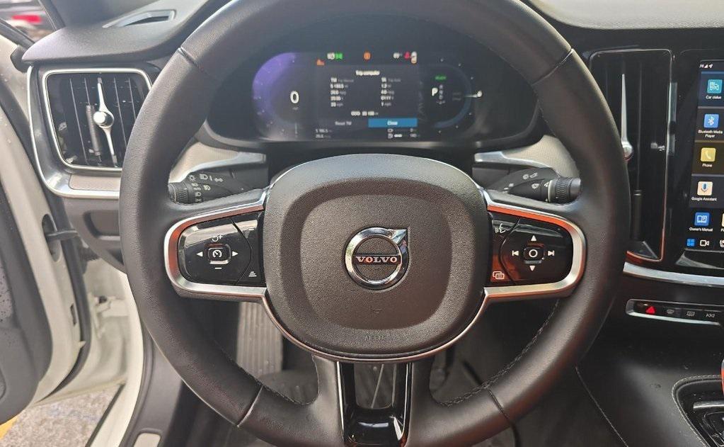 used 2024 Volvo S60 Recharge Plug-In Hybrid car, priced at $35,394