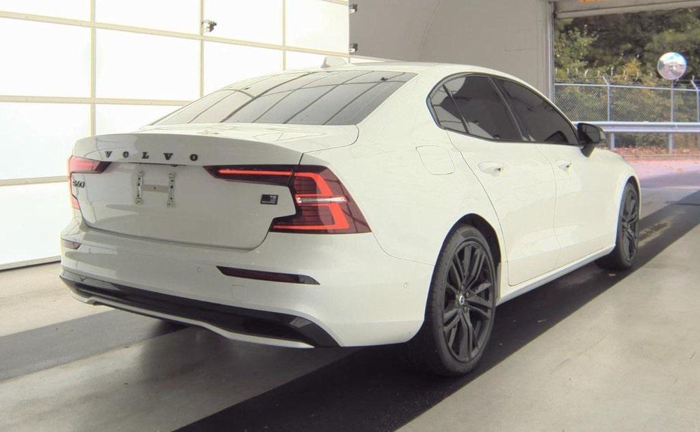 used 2024 Volvo S60 Recharge Plug-In Hybrid car, priced at $35,394
