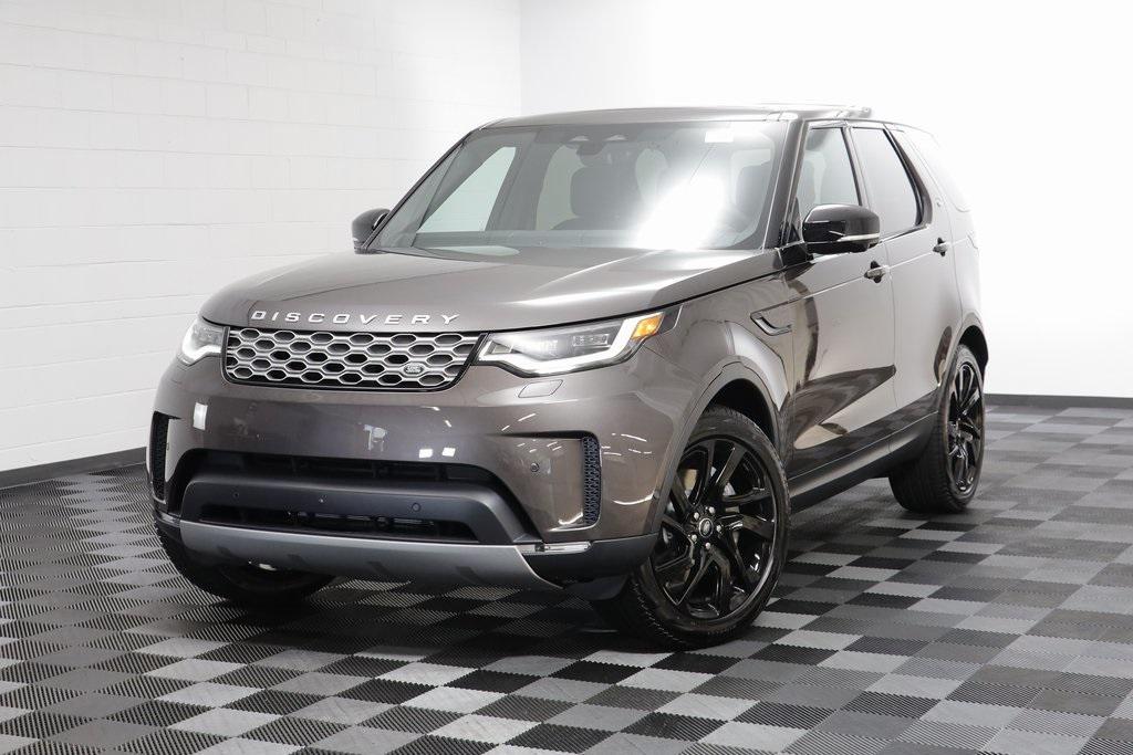 new 2025 Land Rover Discovery car, priced at $68,153
