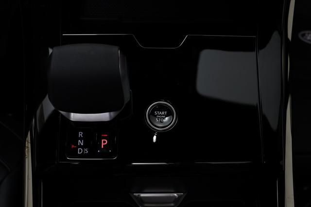 new 2025 Land Rover Range Rover Sport car, priced at $138,875