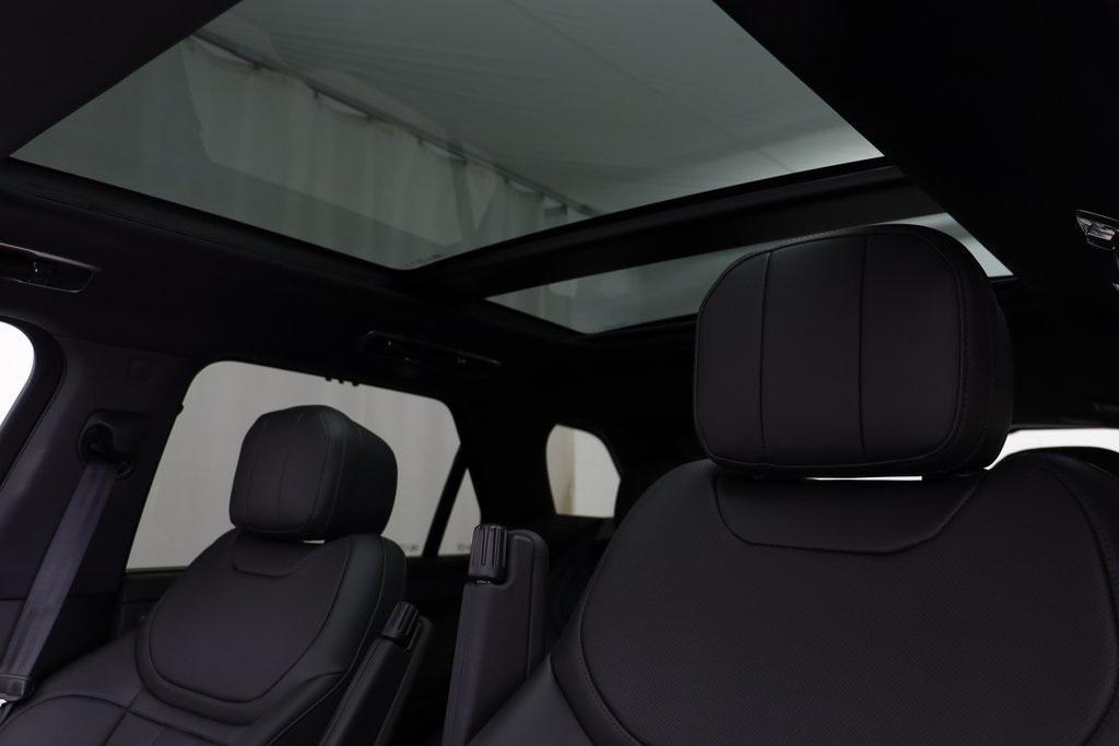 new 2025 Land Rover Range Rover Sport car, priced at $95,980