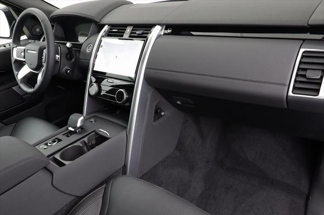 new 2025 Land Rover Discovery car, priced at $70,900