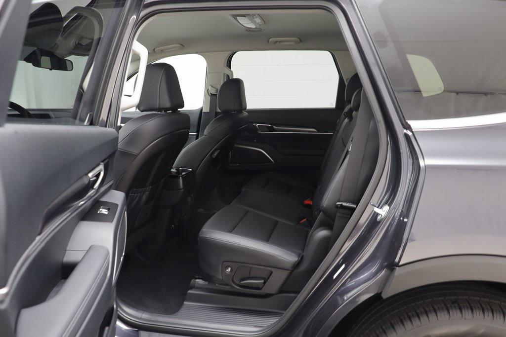 used 2025 Kia Telluride car, priced at $33,959