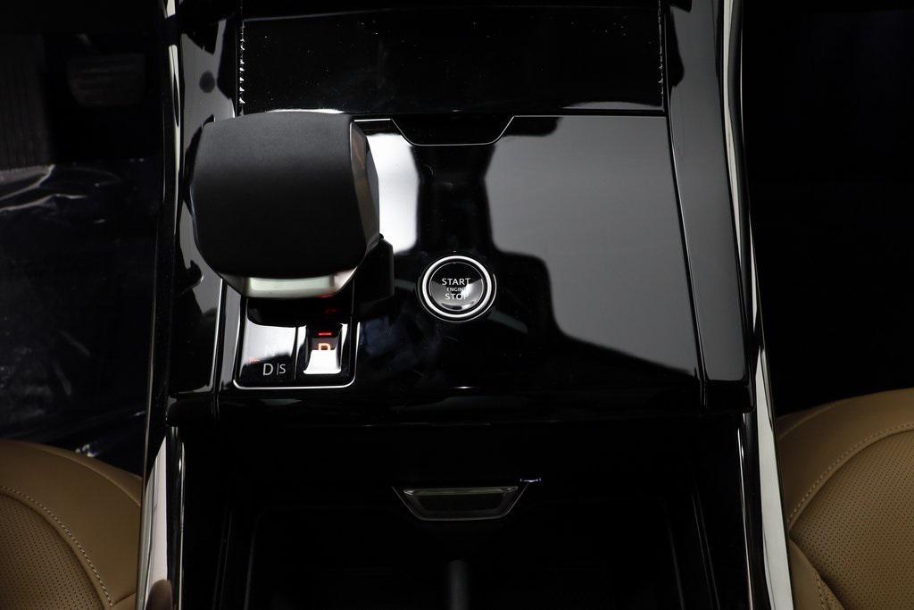 used 2025 Land Rover Range Rover Sport car, priced at $91,122