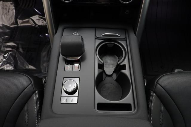 new 2025 Land Rover Discovery car, priced at $67,918