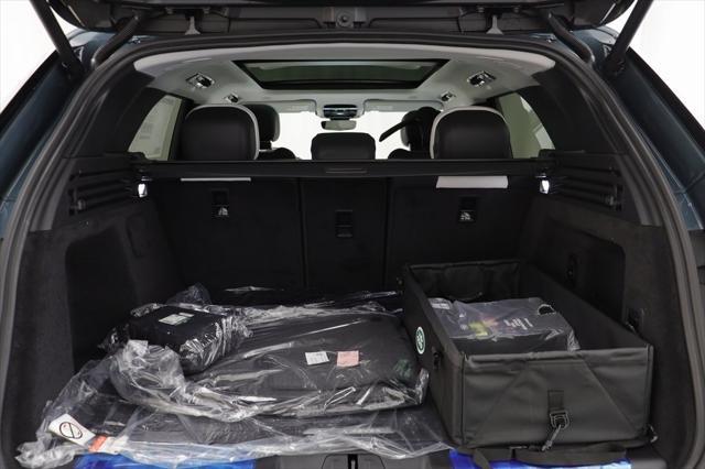 new 2025 Land Rover Range Rover Sport car, priced at $93,405