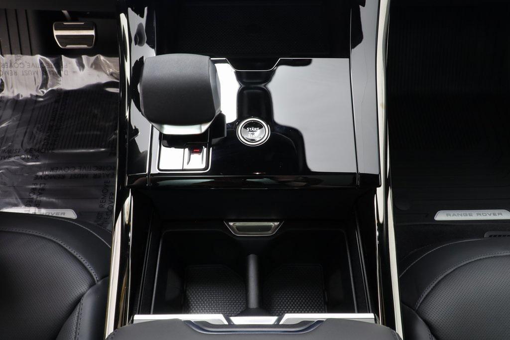 new 2025 Land Rover Range Rover Sport car, priced at $115,250