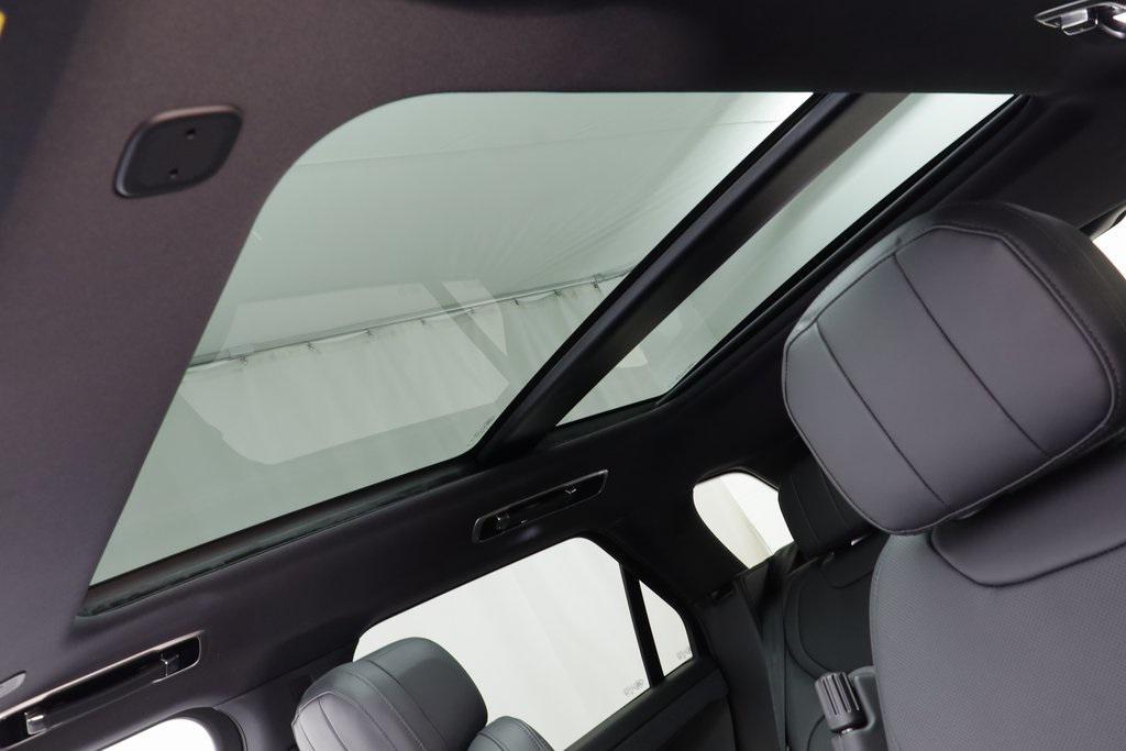 new 2025 Land Rover Range Rover Sport car, priced at $115,250