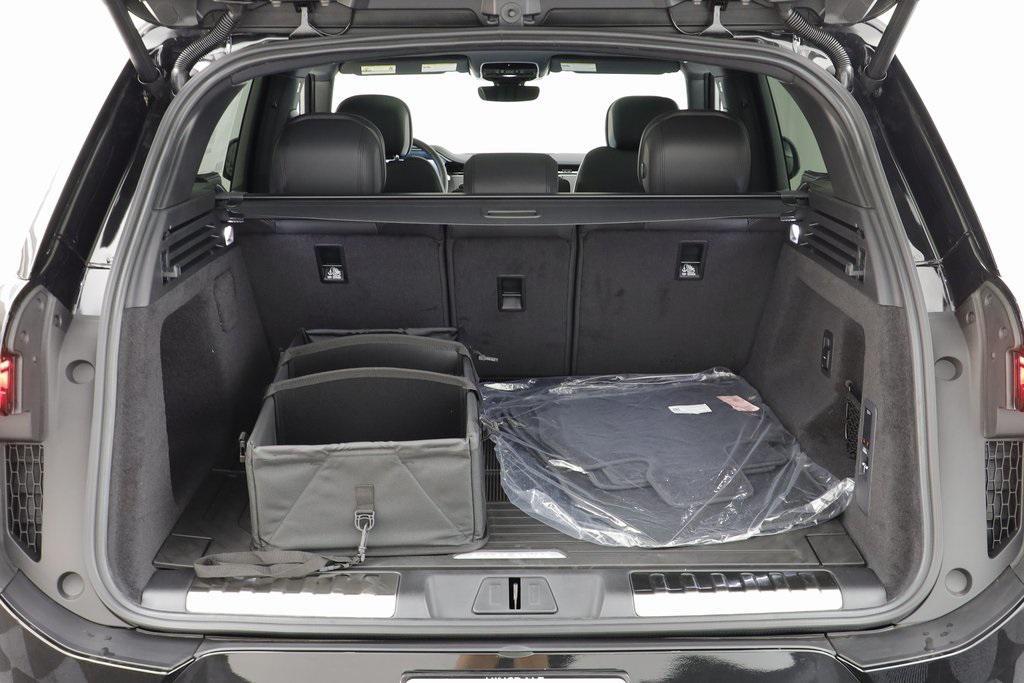 new 2025 Land Rover Range Rover Sport car, priced at $115,250