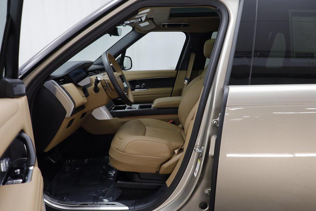 new 2025 Land Rover Range Rover car, priced at $184,655