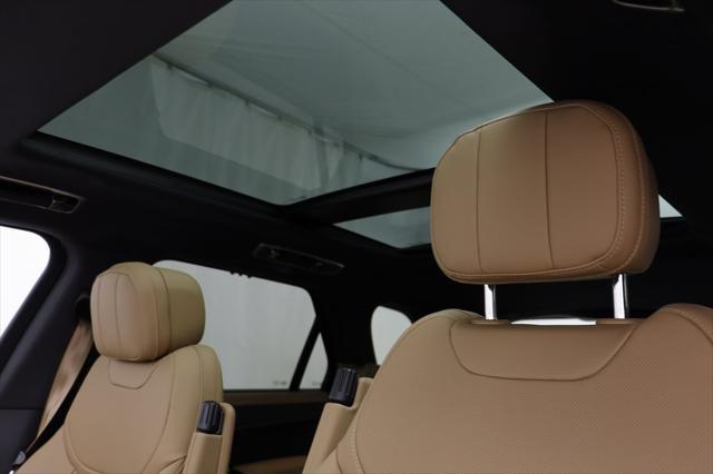 new 2025 Land Rover Range Rover Sport car, priced at $92,880