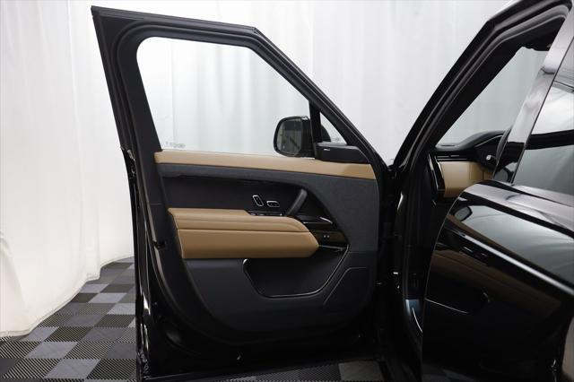 new 2025 Land Rover Range Rover Sport car, priced at $92,880