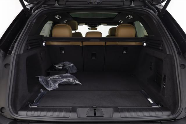 new 2025 Land Rover Range Rover Sport car, priced at $92,880
