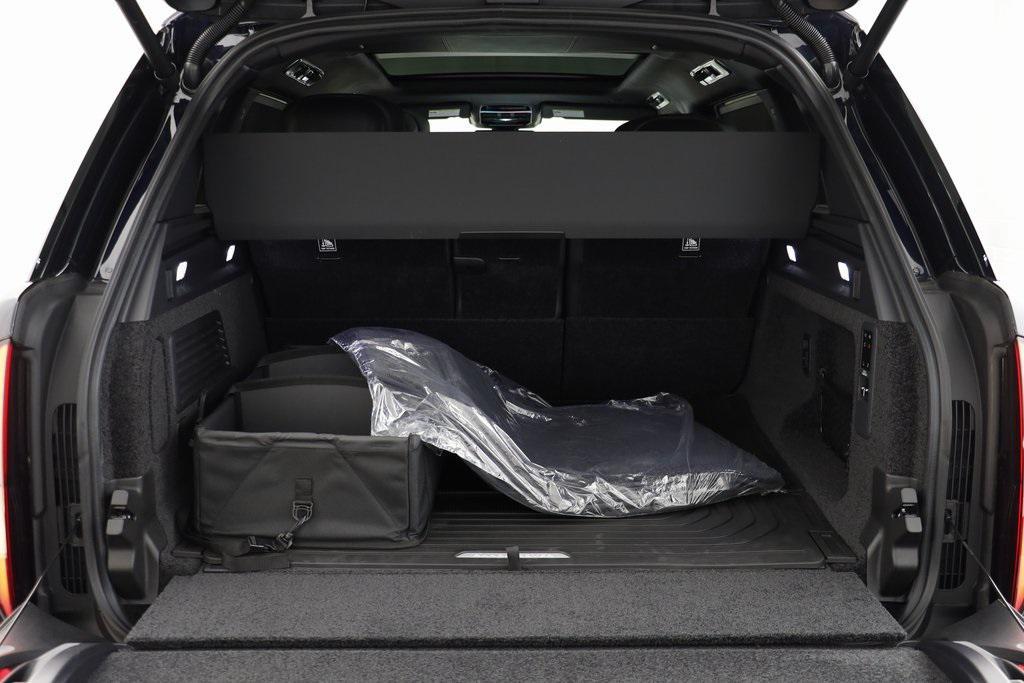 new 2025 Land Rover Range Rover car, priced at $182,565