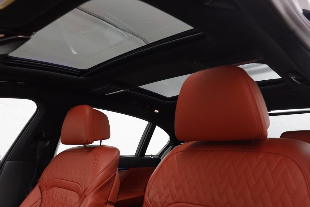 used 2022 BMW ALPINA B7 car, priced at $85,384