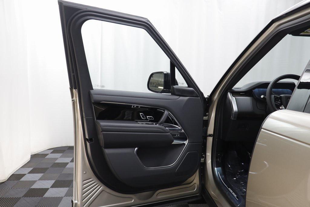 new 2025 Land Rover Range Rover car, priced at $133,320