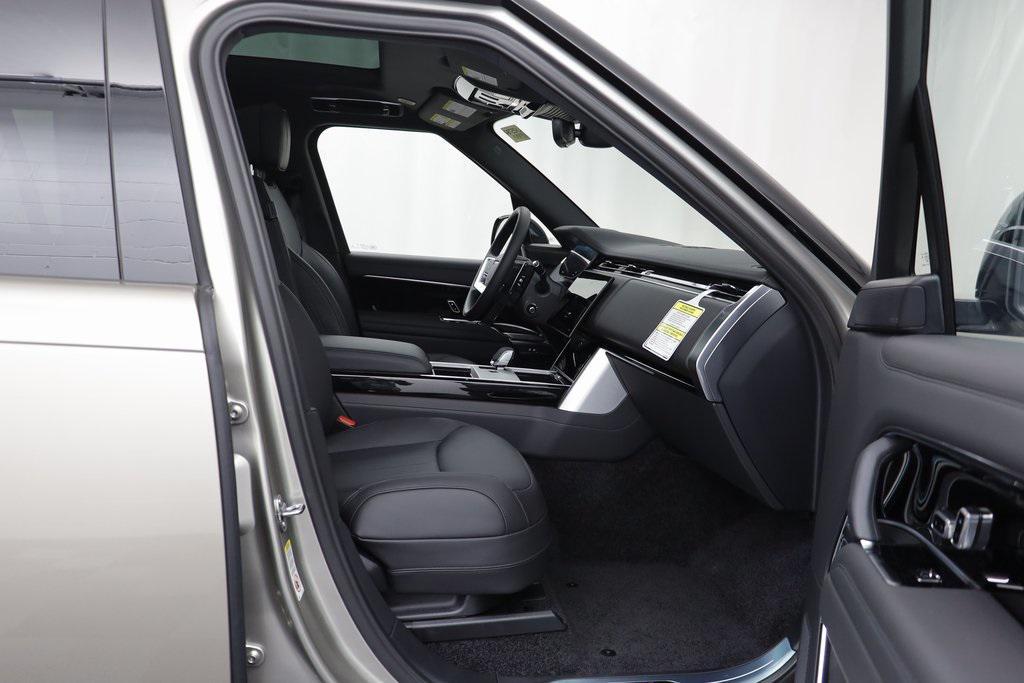 new 2025 Land Rover Range Rover car, priced at $133,320