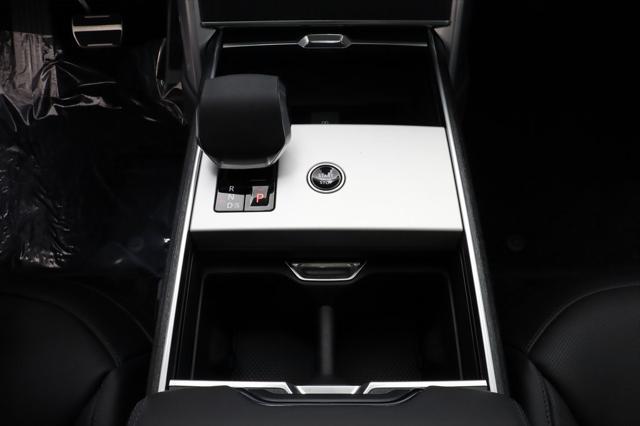 new 2025 Land Rover Range Rover car, priced at $158,900