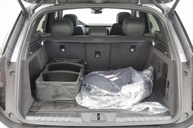 new 2025 Land Rover Range Rover Sport car, priced at $89,965