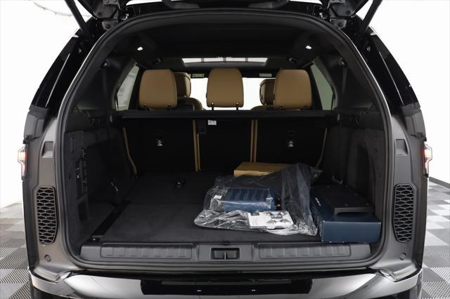 new 2025 Land Rover Discovery car, priced at $80,368