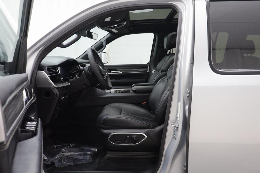 used 2022 Jeep Wagoneer car, priced at $44,563