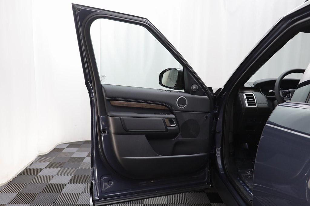new 2025 Land Rover Discovery car, priced at $82,293