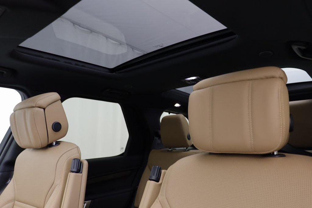 new 2025 Land Rover Discovery car, priced at $82,293