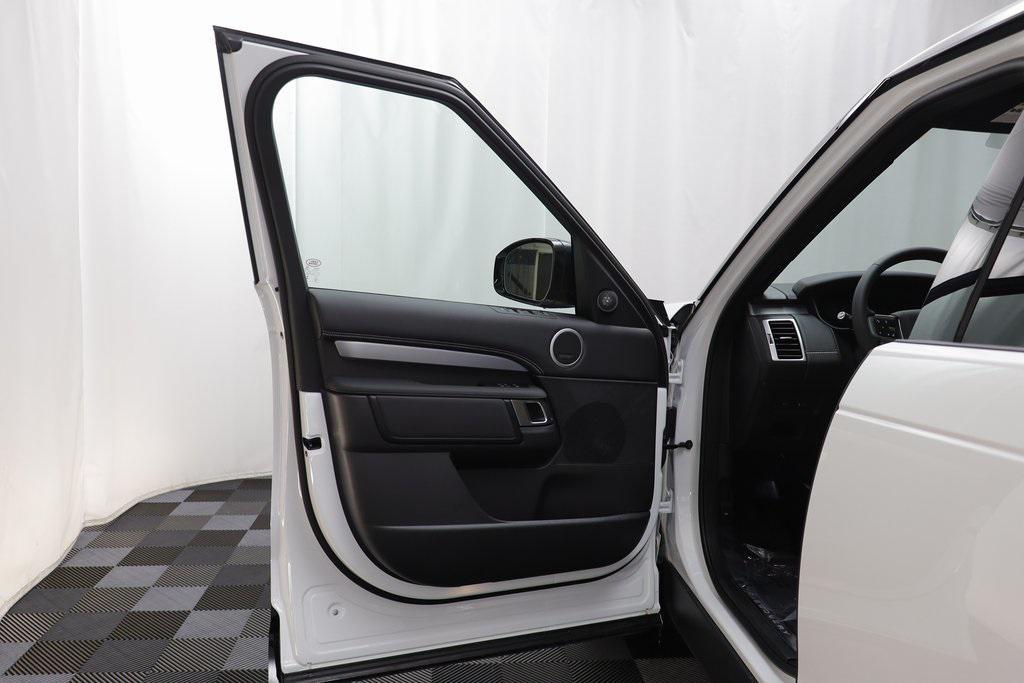 new 2025 Land Rover Discovery car, priced at $79,828
