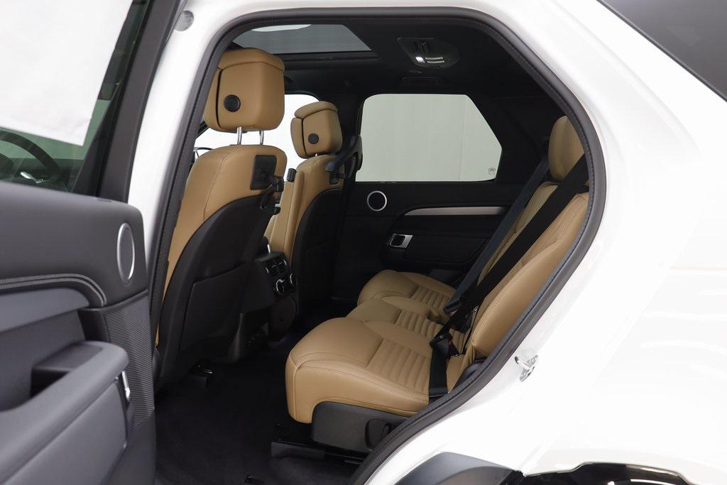 new 2025 Land Rover Discovery car, priced at $79,828