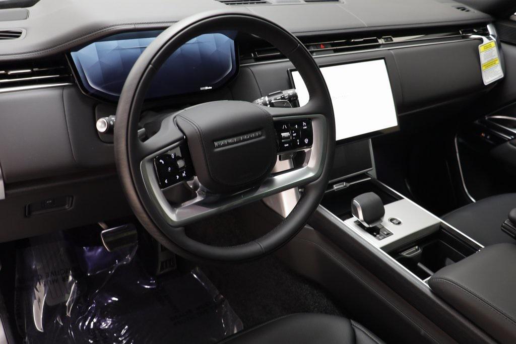 new 2025 Land Rover Range Rover car, priced at $177,605