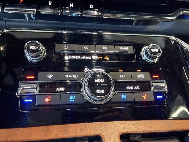 used 2023 Lincoln Navigator car, priced at $71,997