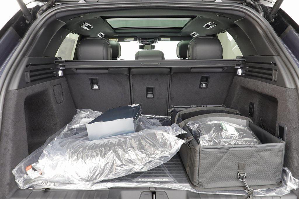 new 2025 Land Rover Range Rover Sport car, priced at $97,060