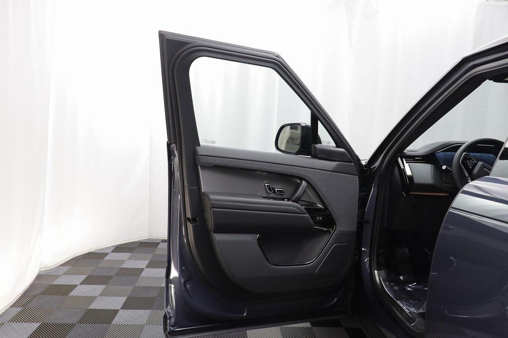 new 2025 Land Rover Range Rover Sport car, priced at $97,060