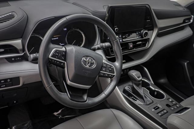 used 2023 Toyota Highlander car, priced at $37,277